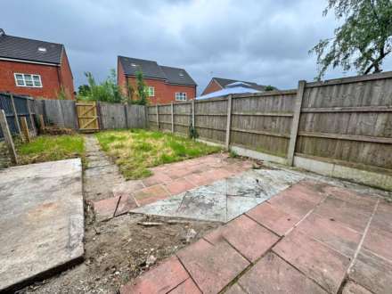 Hopkin Avenue, Derker, Image 10