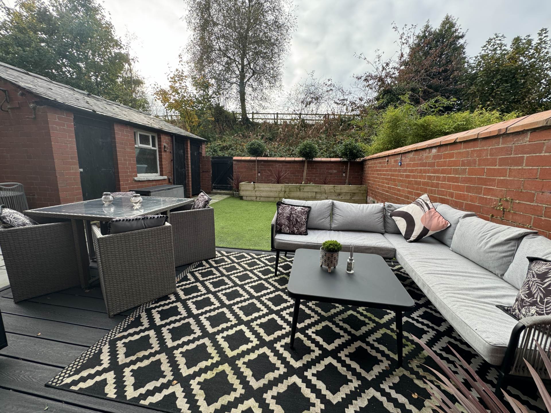 Rochdale Rd, Thornham, Royton, Image 8