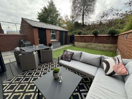 Rochdale Rd, Thornham, Royton, Image 9