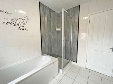 Hollins Road, Oldham, Image 10