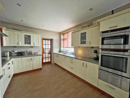 Broadbent Road, Watersheddings, Oldham, Image 7
