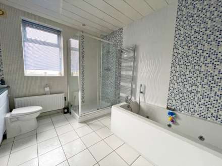 Broadbent Road, Watersheddings, Oldham, Image 8