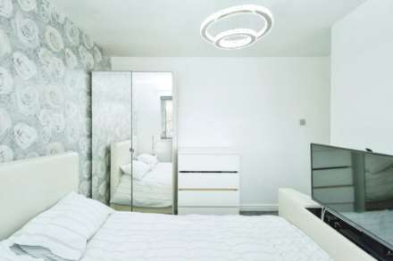 Goodwood Drive, Oldham, Stoneleigh Park, Image 10