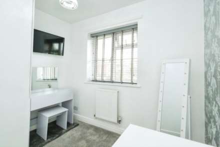 Goodwood Drive, Oldham, Stoneleigh Park, Image 11