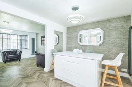 Goodwood Drive, Oldham, Stoneleigh Park, Image 4