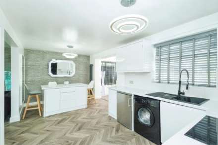 Goodwood Drive, Oldham, Stoneleigh Park, Image 5