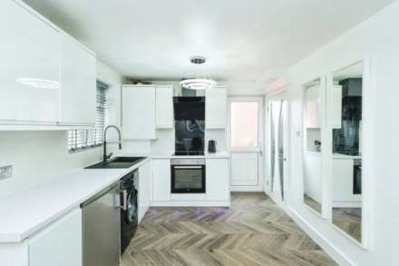 Goodwood Drive, Oldham, Stoneleigh Park, Image 6