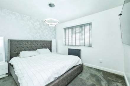 Goodwood Drive, Oldham, Stoneleigh Park, Image 9