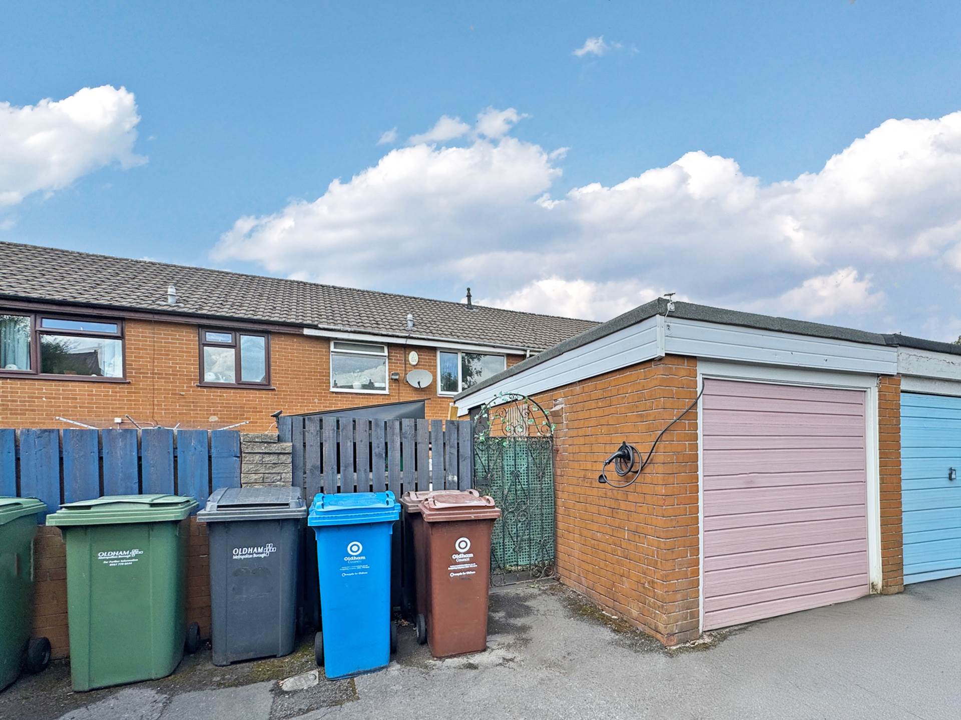 Dryclough Walk, Royton, Image 20