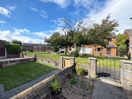 Dryclough Walk, Royton, Image 19