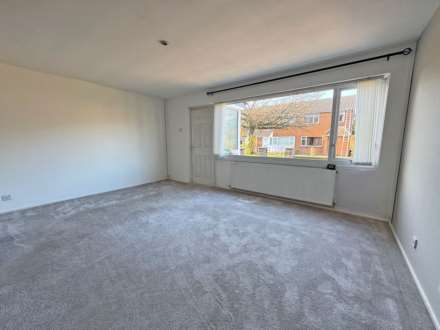 Dryclough Walk, Royton, Image 6