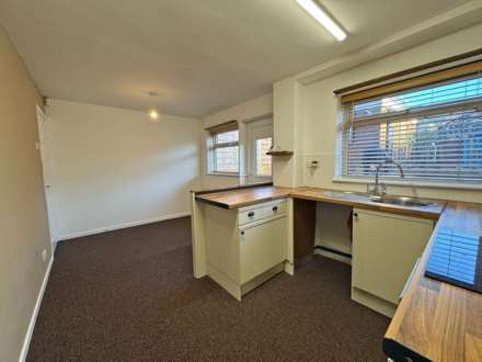 Dryclough Walk, Royton, Image 8