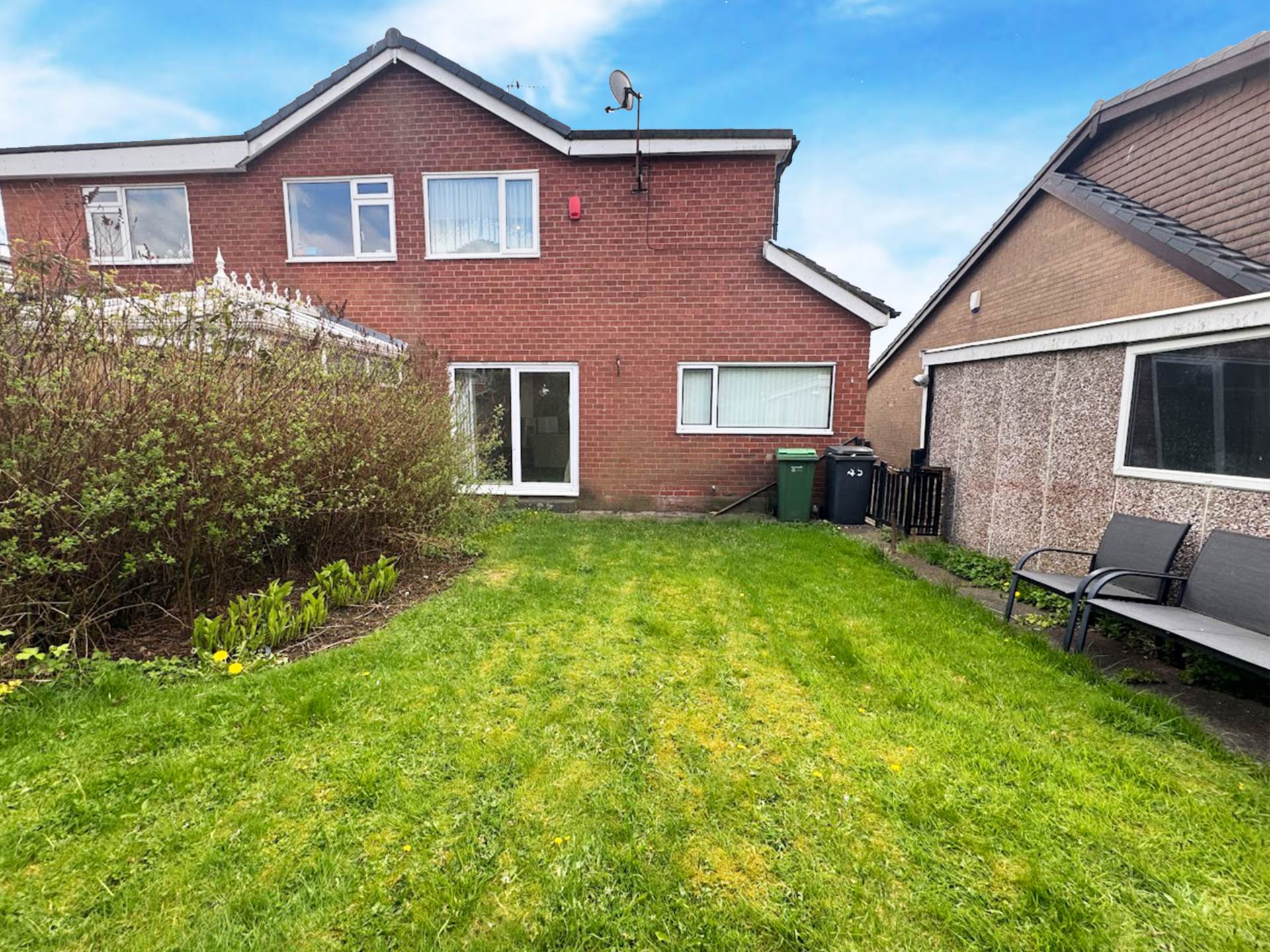 Dorset Avenue, Shaw, Oldham, Image 11