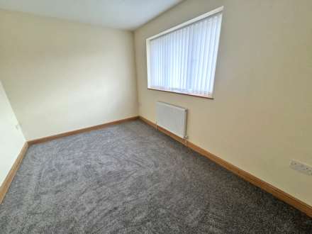 Moor Street, Shaw, Image 15