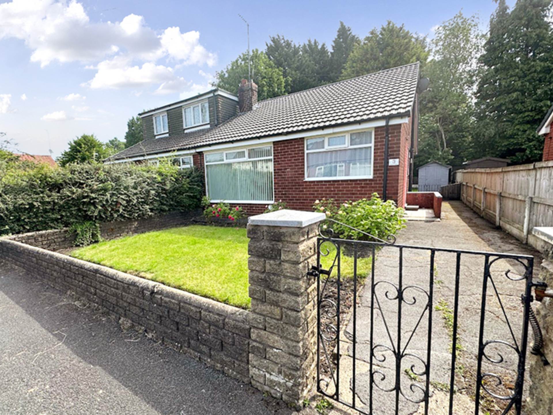 Dunwood Avenue, Shaw, Image 1
