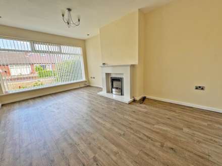 Dunwood Avenue, Shaw, Image 2
