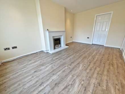 Dunwood Avenue, Shaw, Image 3