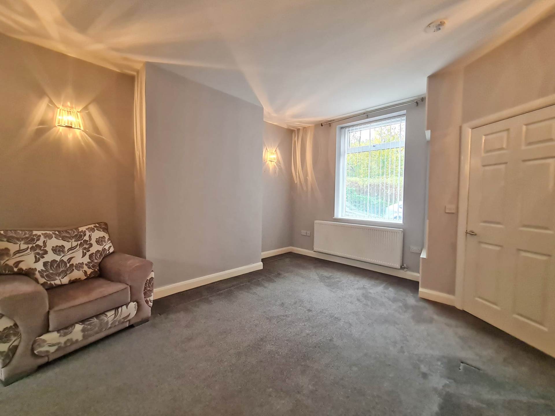 Beal Lane, Shaw, Image 2