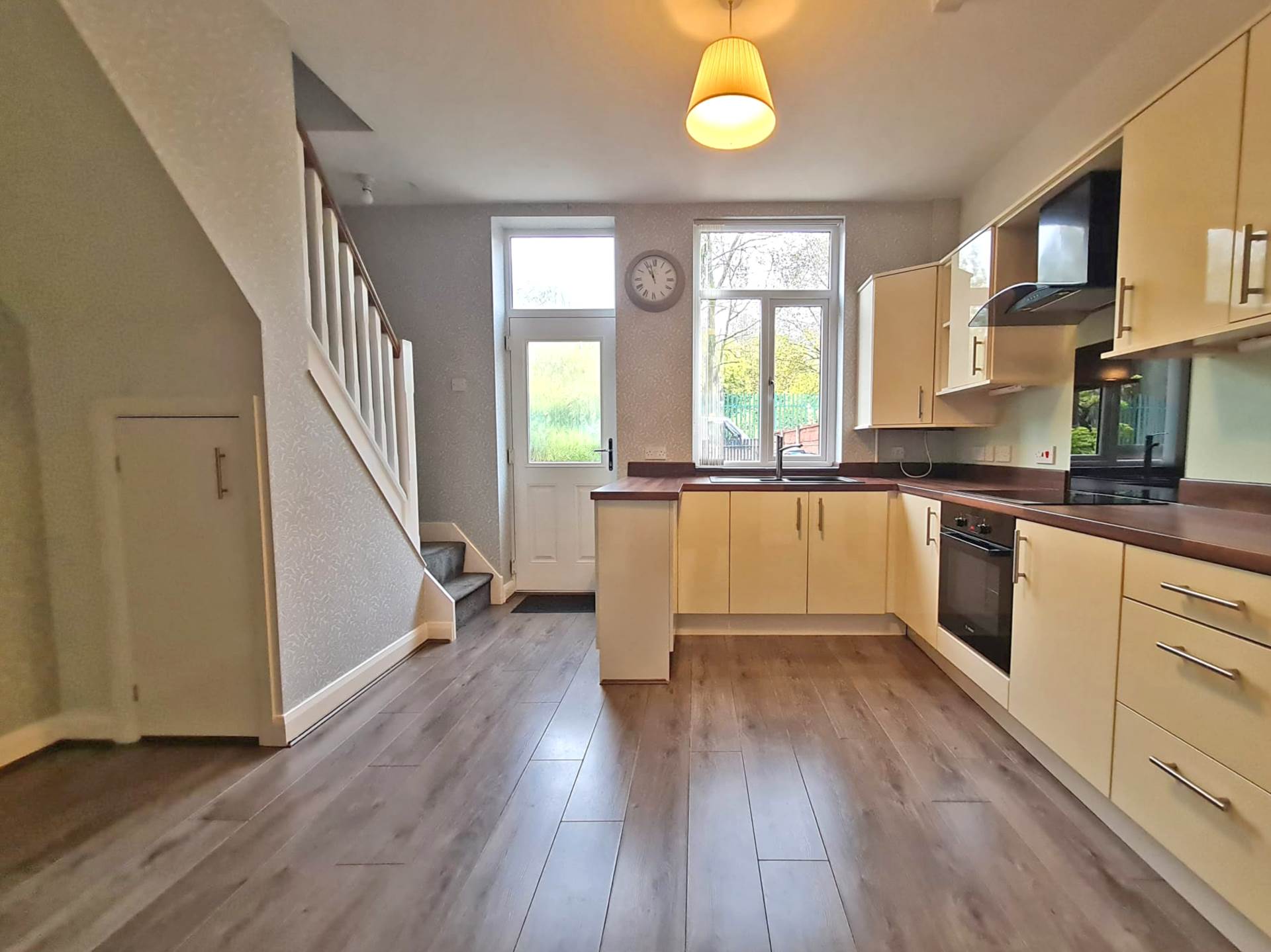 Beal Lane, Shaw, Image 5