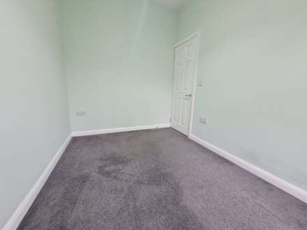 Beal Lane, Shaw, Image 12