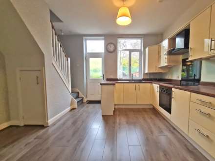 Beal Lane, Shaw, Image 5