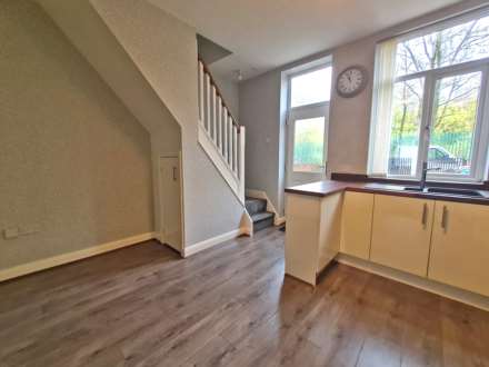 Beal Lane, Shaw, Image 8