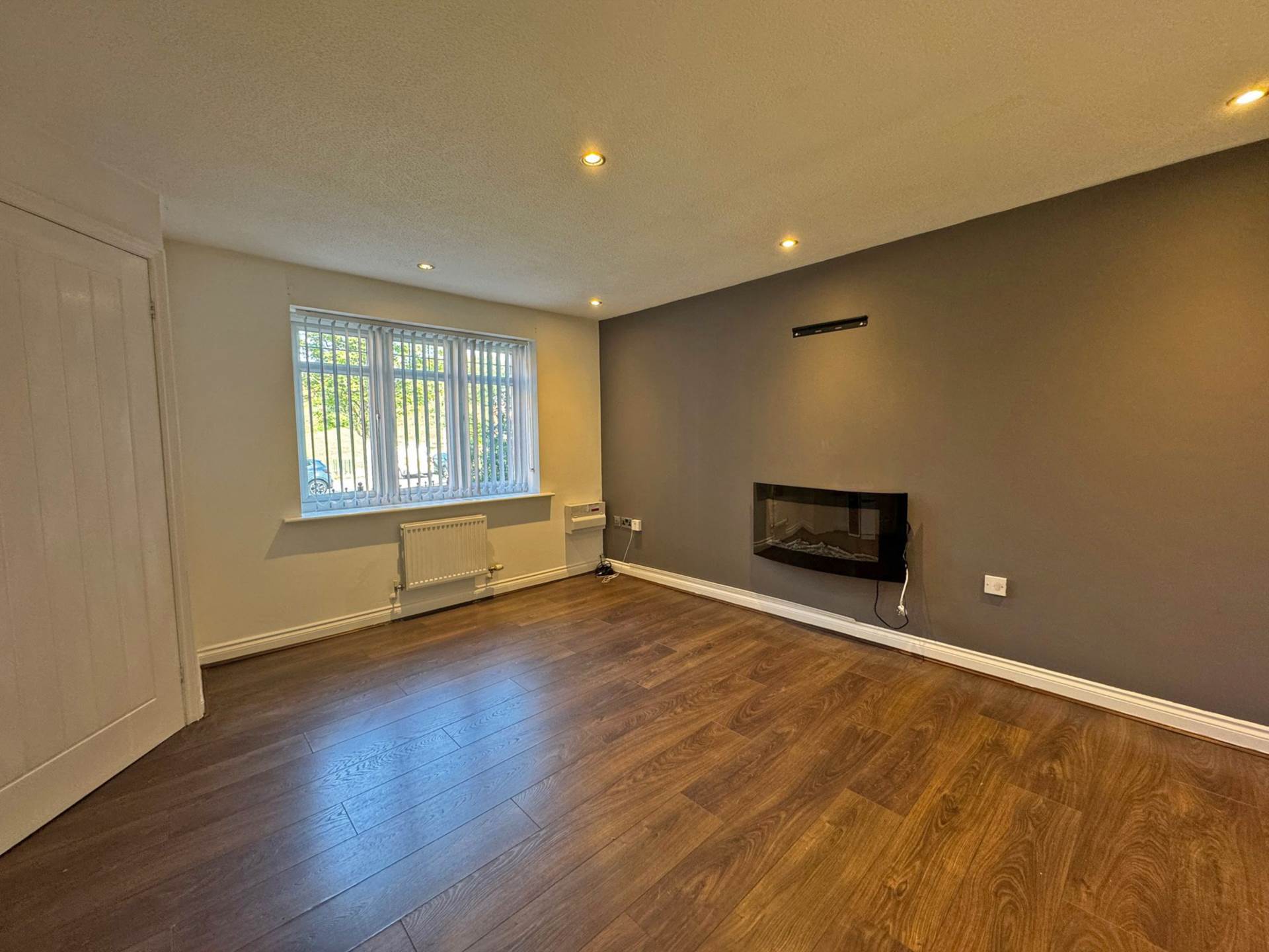 Rosebay Close, Royton, Image 2