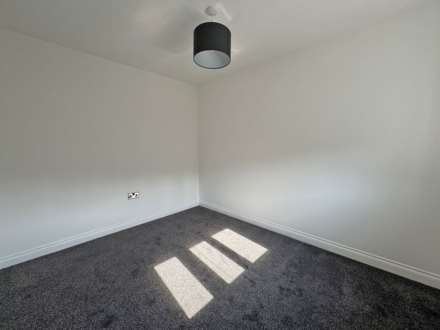 Rosebay Close, Royton, Image 11