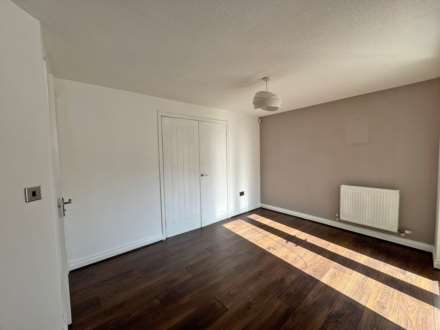 Rosebay Close, Royton, Image 3