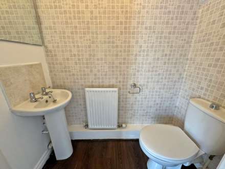 Rosebay Close, Royton, Image 9