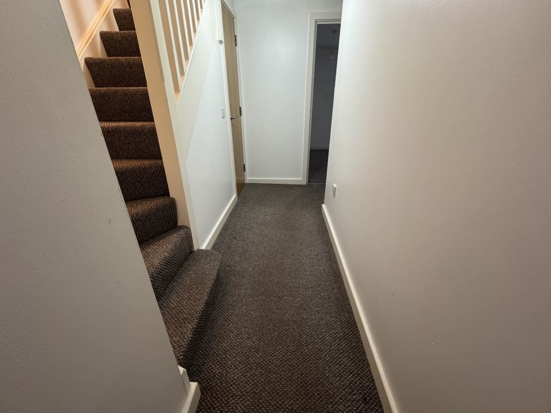 Huddersfield Road, Newhey, Image 3