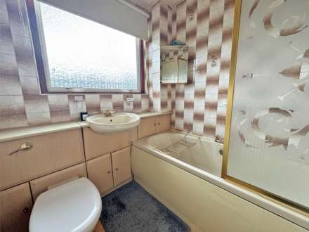 Cornish Way, Oldham, Image 14