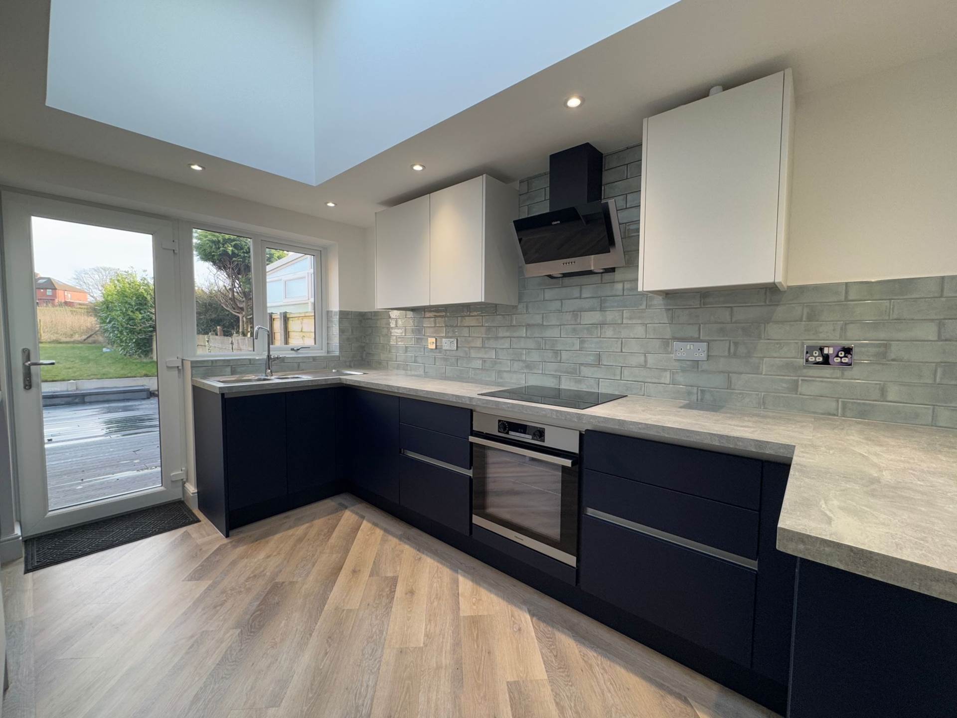 Denbigh Drive, Shaw, Image 4