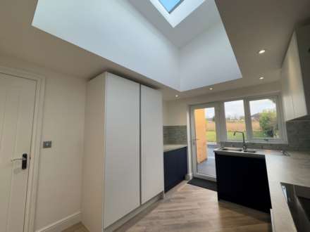 Denbigh Drive, Shaw, Image 5