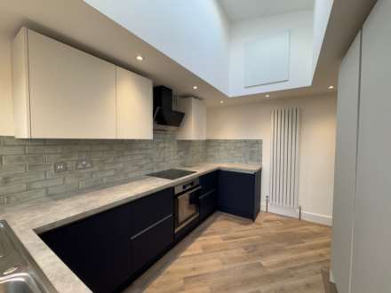 Denbigh Drive, Shaw, Image 6