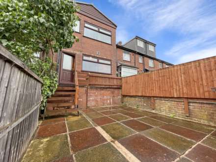 Oaklands Road, Royton, Image 13