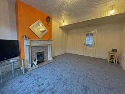 Oaklands Road, Royton, Image 2