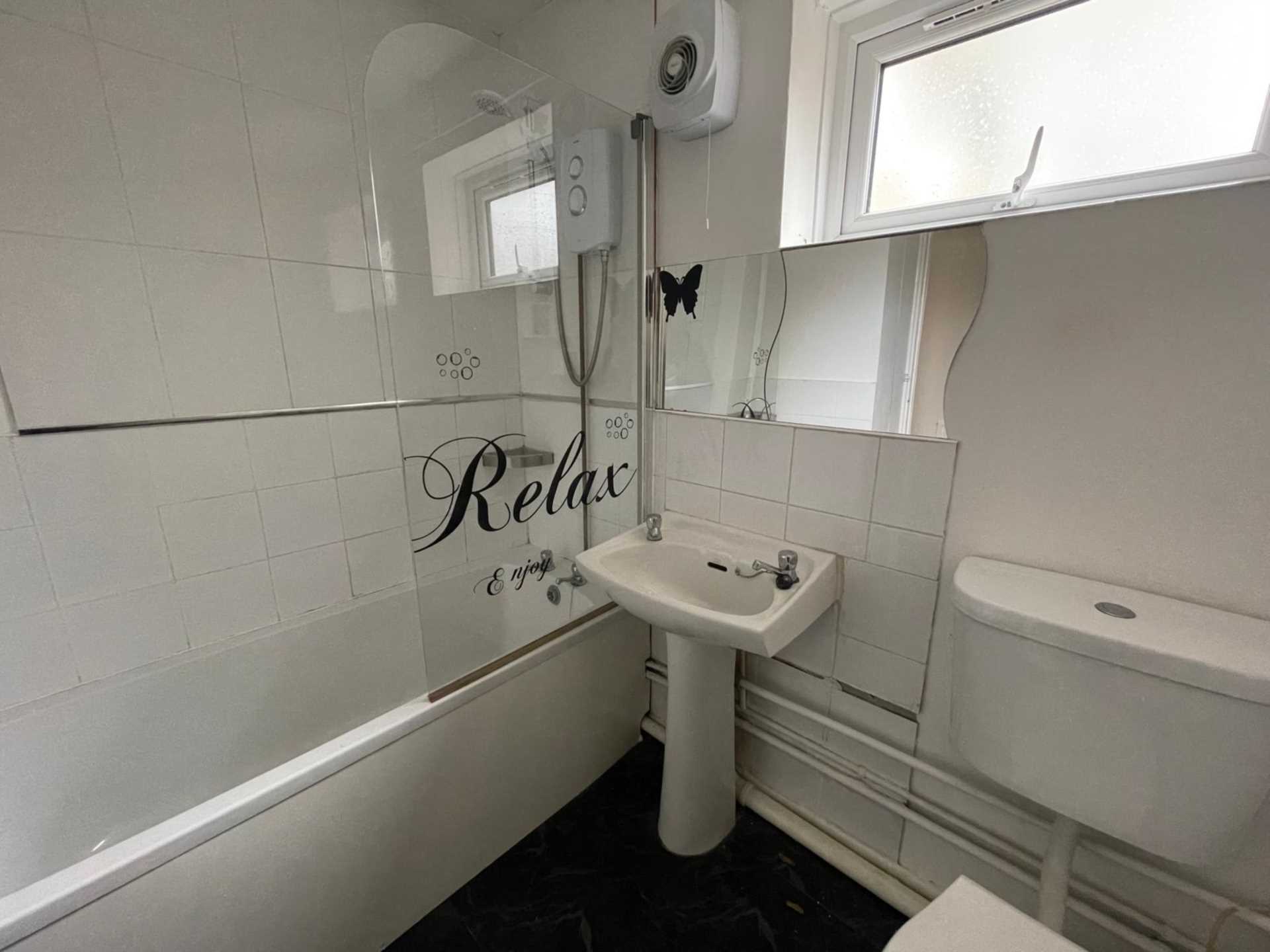 Durden Mews, Shaw, Image 10