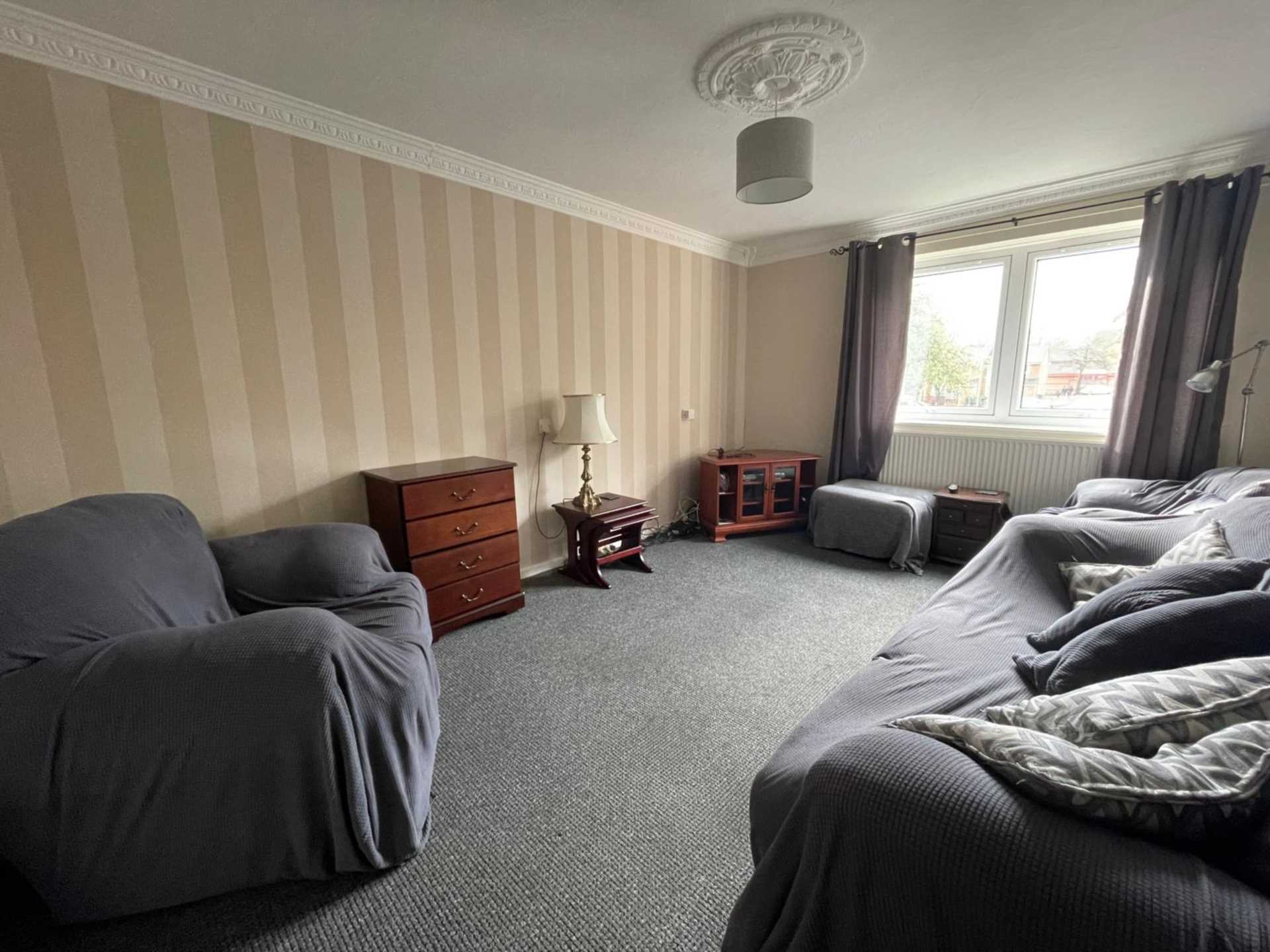 Durden Mews, Shaw, Image 4