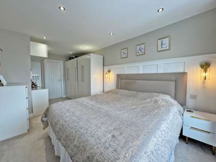 Thornham Old Road, Royton, Image 13