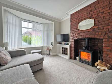 Thornham Old Road, Royton, Image 2