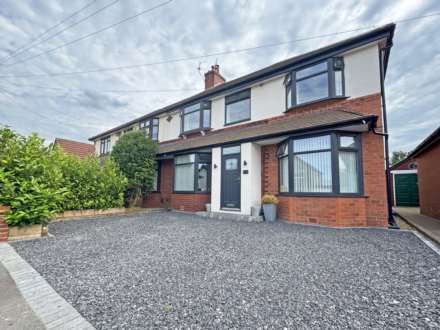 Thornham Old Road, Royton, Image 31