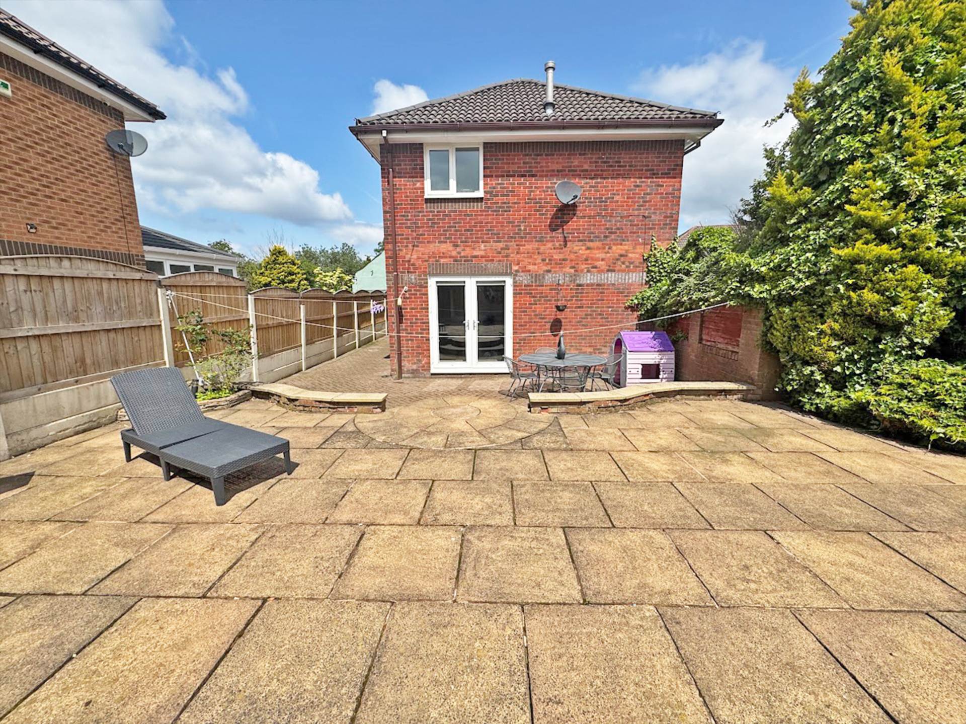 Higham Close, Royton, Image 14