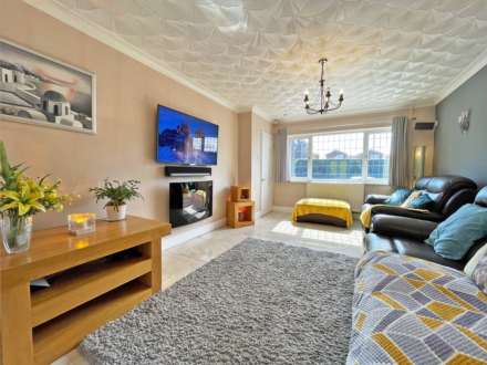 Causewood Close, Moorside, Image 16