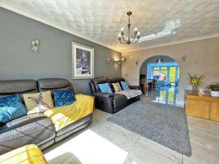 Causewood Close, Moorside, Image 2