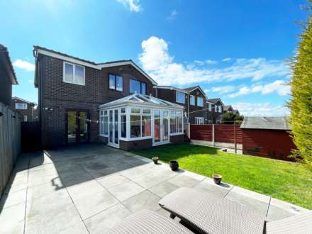 Causewood Close, Moorside, Image 9