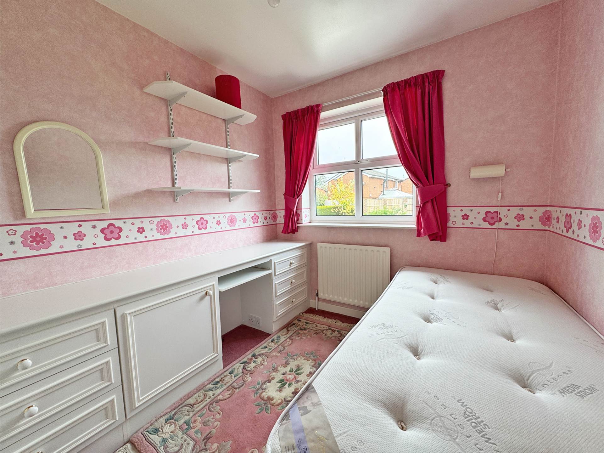 Bellingham Close, Oldham, Image 3