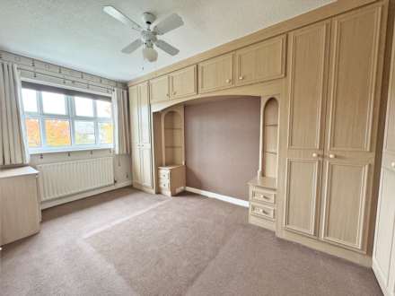 Bellingham Close, Oldham, Image 16