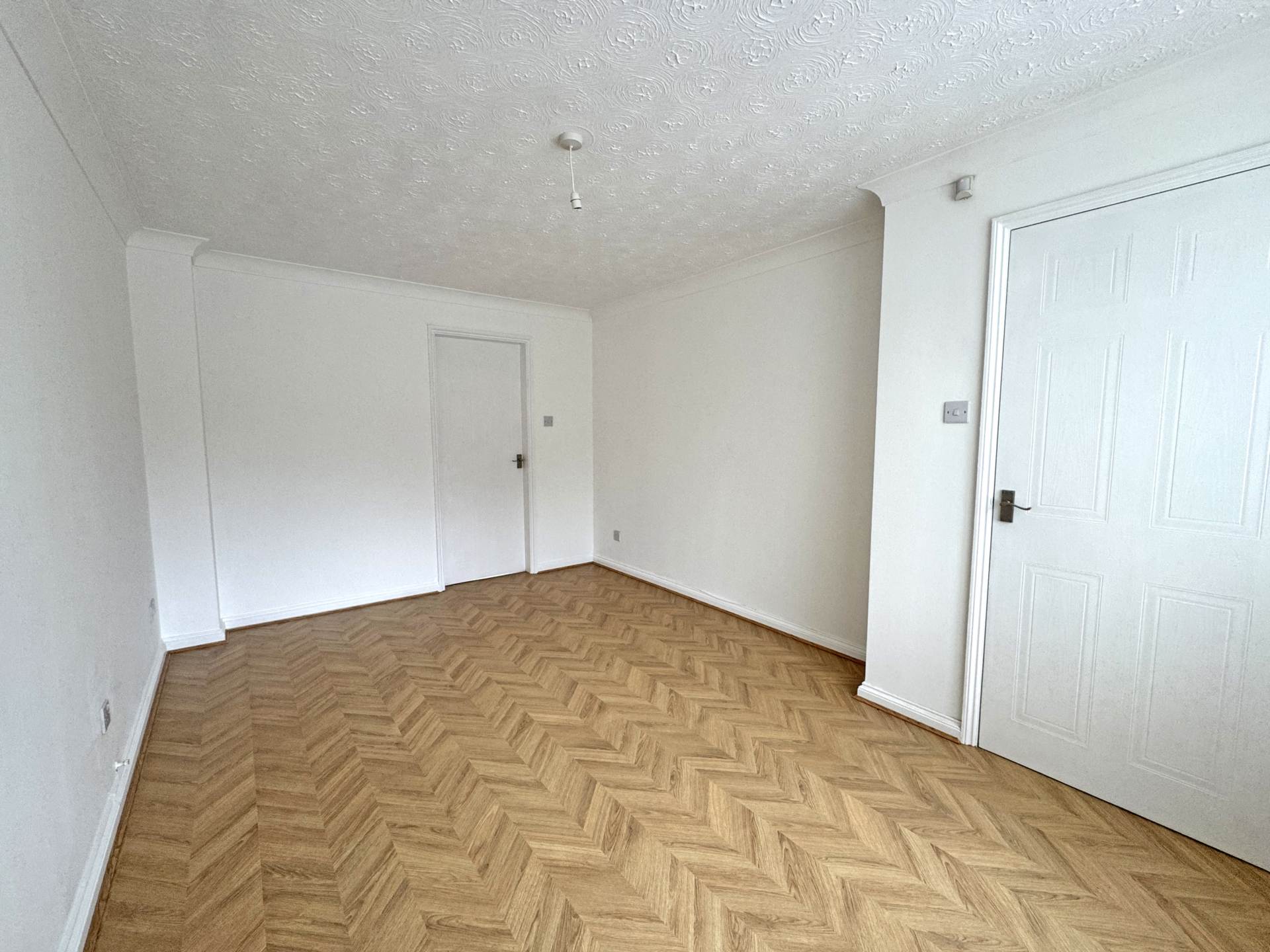 Canisp Close, Chadderton, Image 4