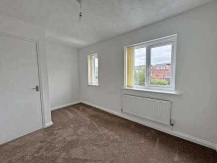 Canisp Close, Chadderton, Image 11